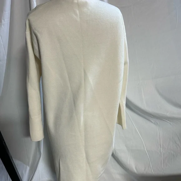 Women's Elegant Cream Coat - Picture 2 of 3